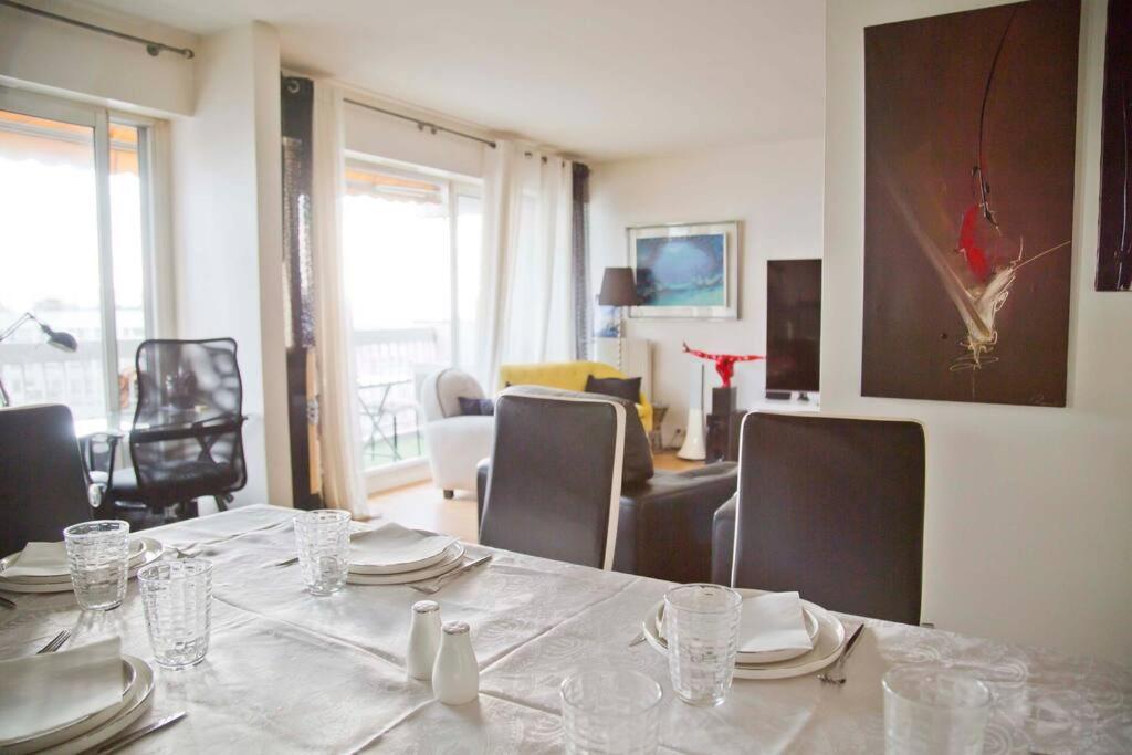 Perfect Modern High Floor With View Parijs