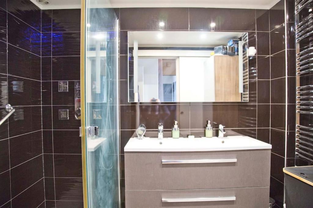 Perfect Modern High Floor With View Appartement *